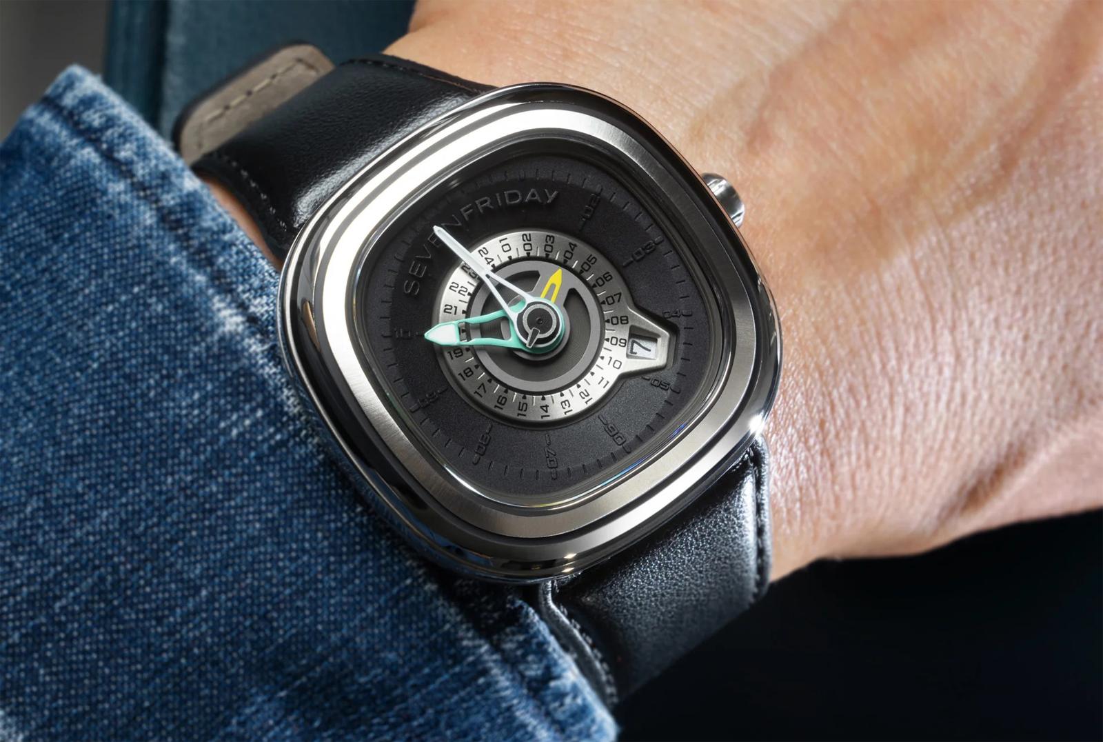 SEVENFRIDAY P0/01 GMT, voila l’été;